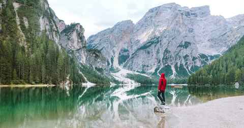 探索新疆旅游景点线路图，畅游辽阔大地！